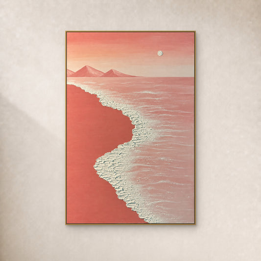 Tableau de plage rose à l’écume ivoire en relief, montagnes lointaines et disque pâle, dans un fin cadre flottant doré