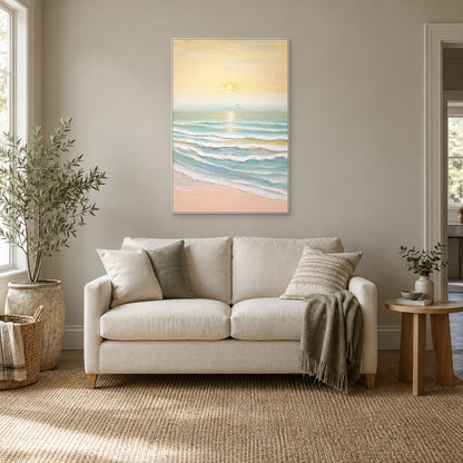 Tableau côtier Marée du matin dans un cadre flottant blanc au-dessus d’un petit canapé crème près d’une fenêtre