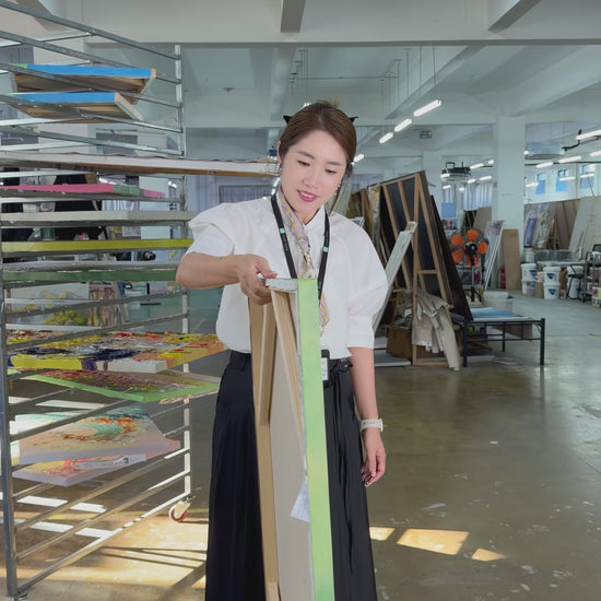 Workshop video showing Spring Courtyard turning from a slim side profile to a complete frontal view